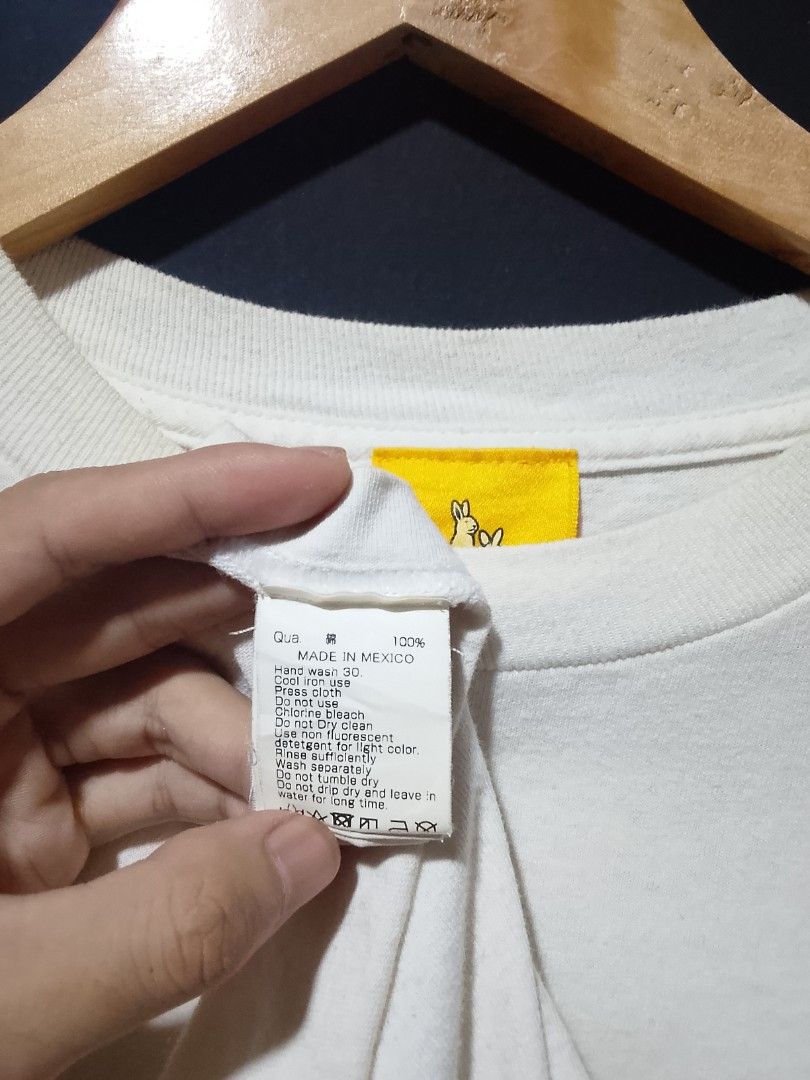 FR² (Category: Activewear) located in Talakag. Submitted by pang_uran (Listing ID 1461012462, Image 3). Description: 20 width 27 length 9.3 color rate excellent condition washable stain hairlines.