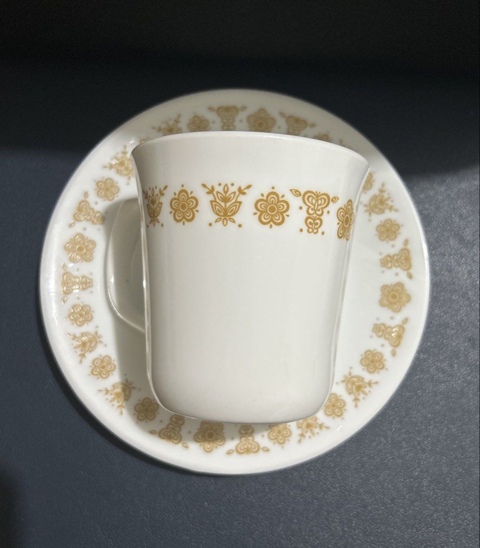 FREE: Corelle (Category: Coffee & Tea Tableware) located in Marikina City. Submitted by decluttering.matters (Listing ID 1460968835, Image 1). Description: FREE for buyers with purchase worth at least Php 1,500 Condition: 8/10 (cup), 7/10 (saucer) Prints are all good One set only. Kung sino lang mauna at may gusto. Yung pick-up ay via Grab or Lalamove .