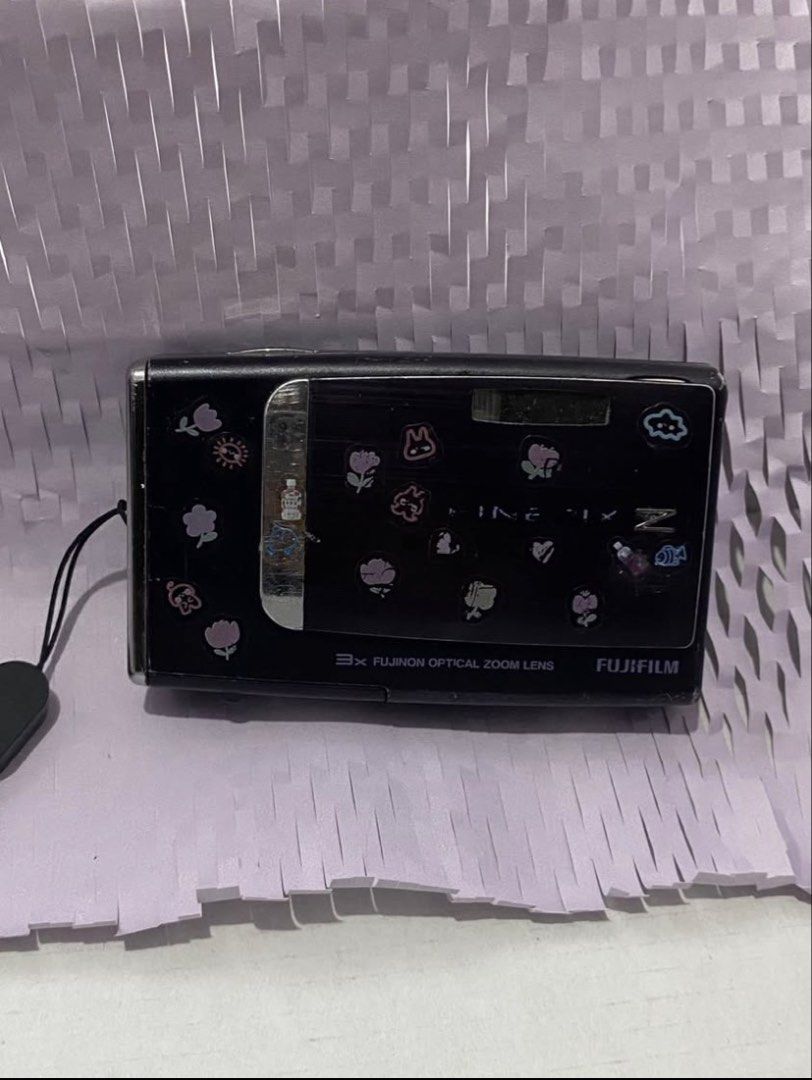 NO ISSUES. Fujifilm Finepix Z10fd (Category: Cameras) located in Cabuyao City. Submitted by dappledbluelight (Listing ID 1461096584, Image 1). Description: Fujifilm Finepix Z10fd P3490+ sf *NO FUNCTIONAL ISSUES *ONLY FLAW: Signs of usage/scratches *Raw sample photos posted *RFS: Need funds *Lp posted. Negotiations/lowballers will not be entertained * The camera was tested a couple of times to ensure that it has no hidden issues * Originally had t