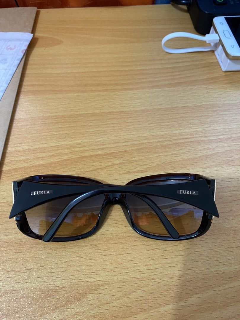Furla Sunglasses (Category: Sunglasses & Eyewear) located in Baguio. Submitted by mercey15 (Listing ID 1461010591, Image 2). Description: Selection from HK No scratches or flaws Like New 3900(negotiable).