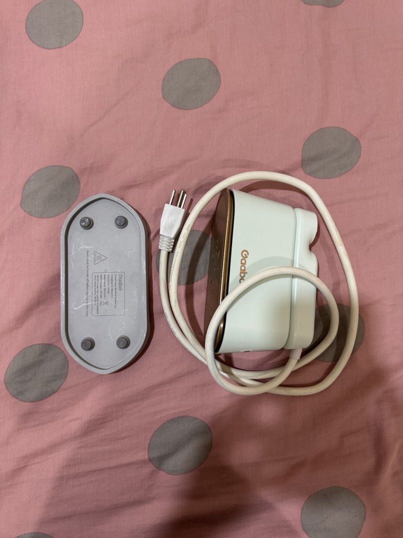 Gaabor Handheld Steamer Iron (Category: Irons & Steamers) located in Manila. Submitted by ireneglin (Listing ID 1460996509, Image 2). Description: Portable mini iron, perfect for travel Includes a stable base for easy use 120ml Price negotiable .