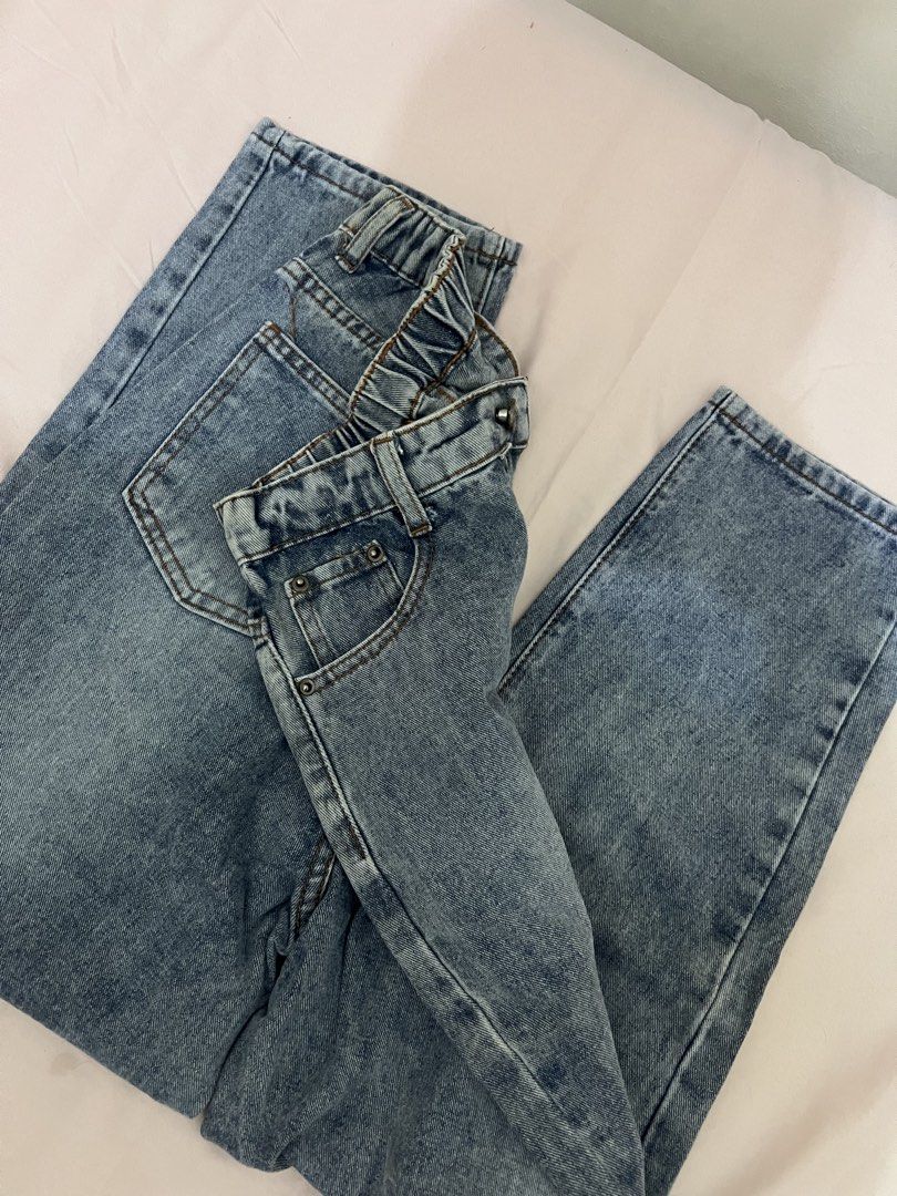 Garterized Denim Blue Pants (Category: Jeans) located in Manila. Submitted by coles.collection (Listing ID 1461065712, Image 3). Description: - garterized style - size; •w - 22-24 •l - 37 •r - 12.