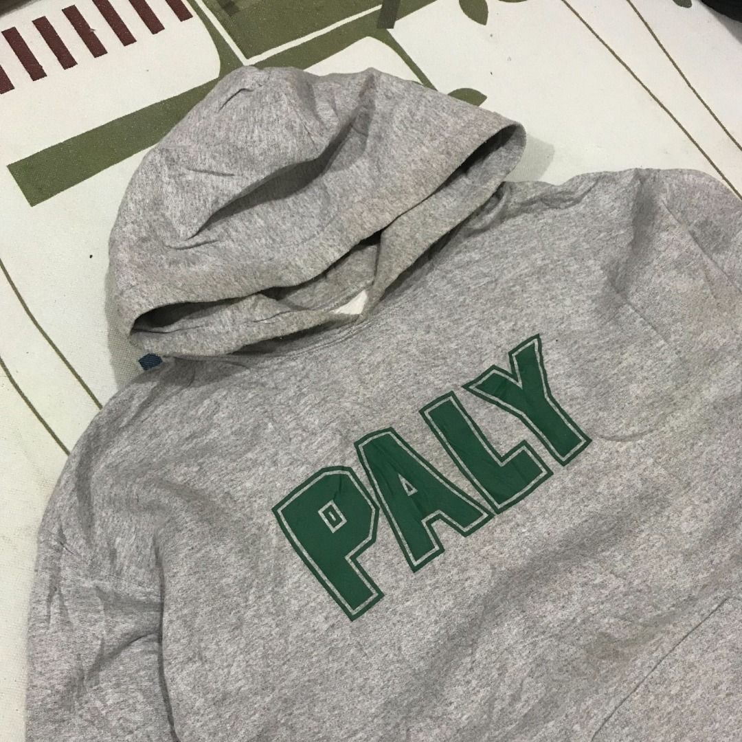 Gildan hoodie (Category: Coats, Jackets and Outerwear) located in Caloocan City. Submitted by jinjil_san (Listing ID 1461000245, Image 3). Description: gildan hoodie needs laba size medium 26x22 P200 .
