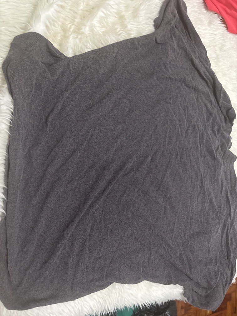 Giordano ladies top 22x24 (Category: Blouses) located in Manila. Submitted by vintageaccessories (Listing ID 1460948443, Image 3). Description: .