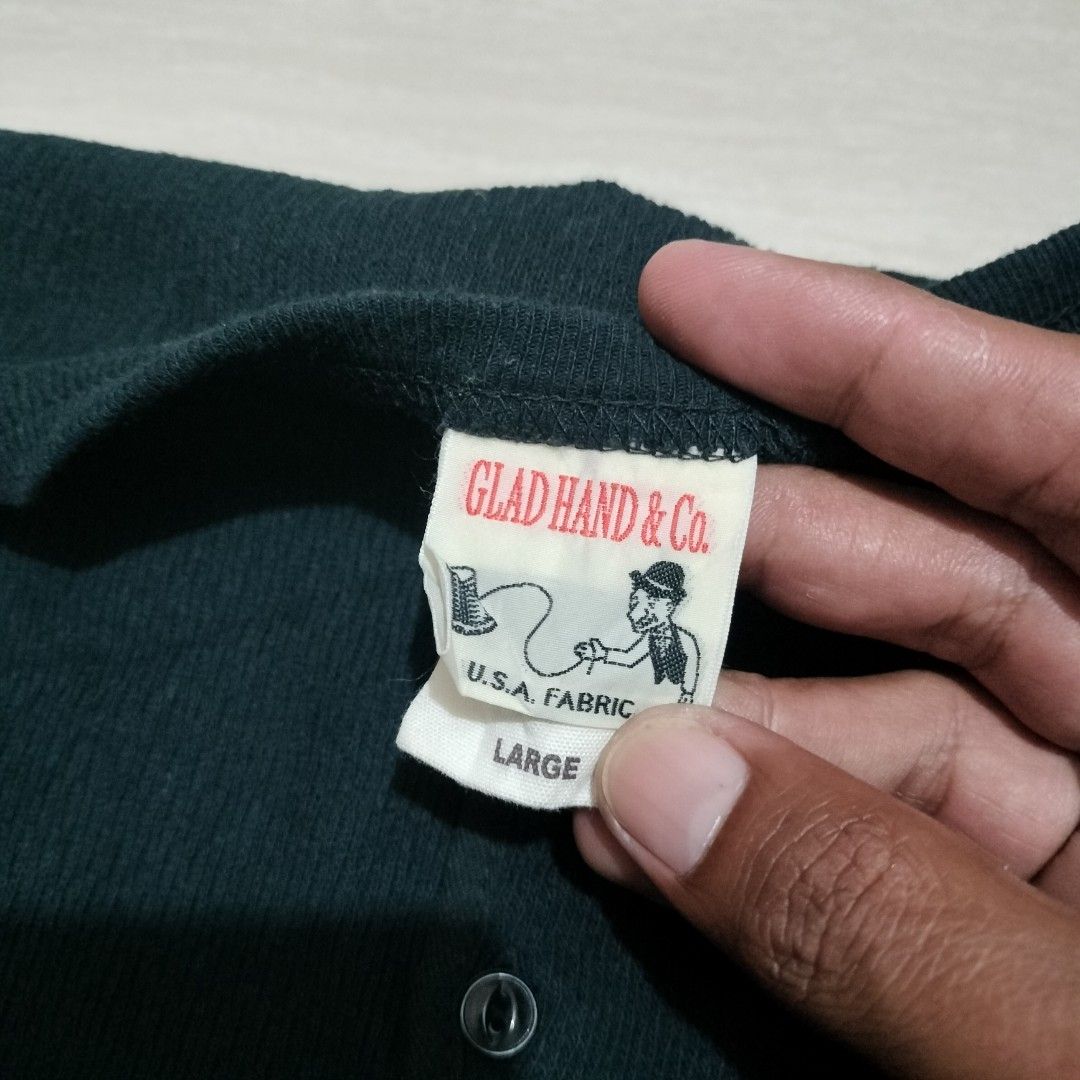 GLAD HAND &CO. HENLEY LONG SLEEVES (Category: Tshirts & Polo Shirts ) located in Sariaya. Submitted by social_animalz (Listing ID 1461092788, Image 3). Description: 19.5 x 27.5 stretchable shipping fee is not included.