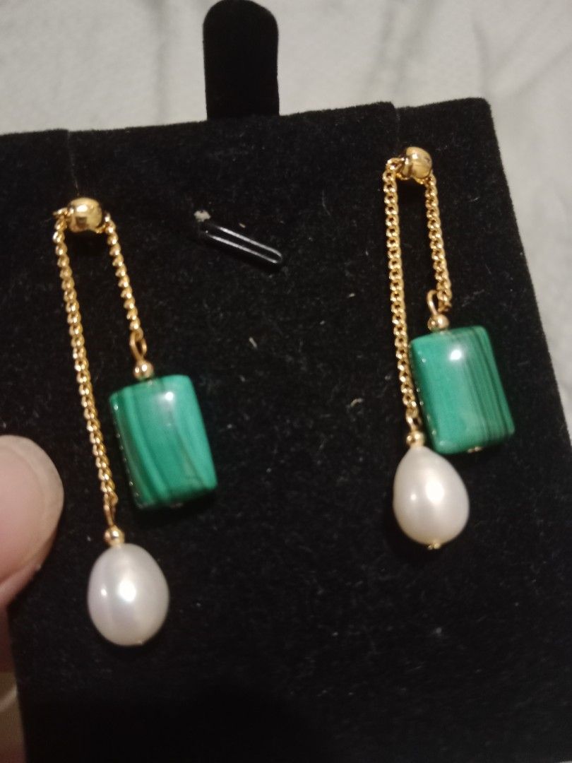 Gold Chain Malachite & Pearl Drop Earrings (Category: Earrings) located in Manila. Submitted by yethquiday (Listing ID 1461078020, Image 1). Description: - Unique gold chain dangle earrings - Features green malachite beads - Adorned with delicate white pearl drops - Versatile for dressing up or down - Adds a sophisticated pop of color to any outfit - Lightweight and comfortable for all-day wear.