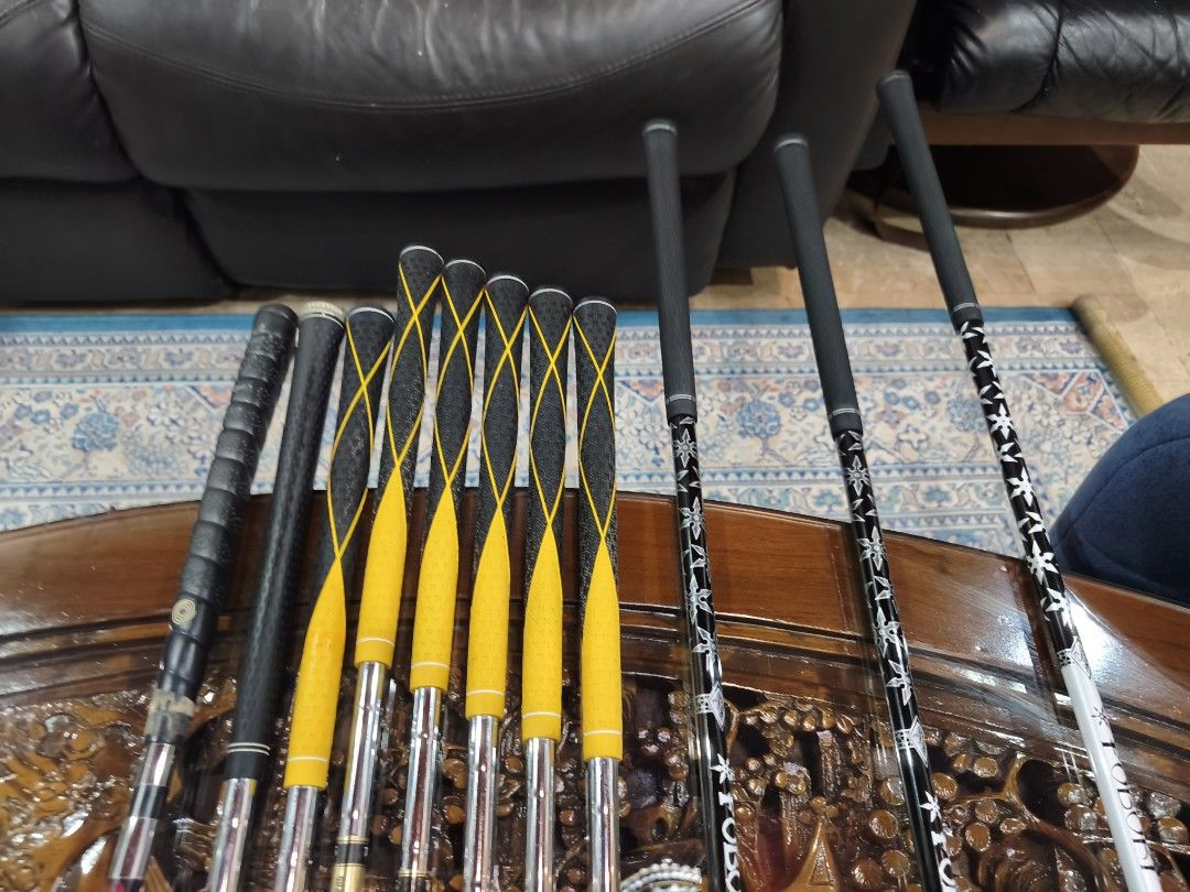 Golf Nike Set (Category: Other Sports Equipment and Supplies) located in Paranaque City. Submitted by manilagolfmarket (Listing ID 1461073193, Image 3). Description: For Sale Nike Set °Nike procombo dynamic gold steel shaft irons °Nike vrs woods and driver °Nike bag included for only 29.8k pick up Bf Paranaque free shipping within MM..
