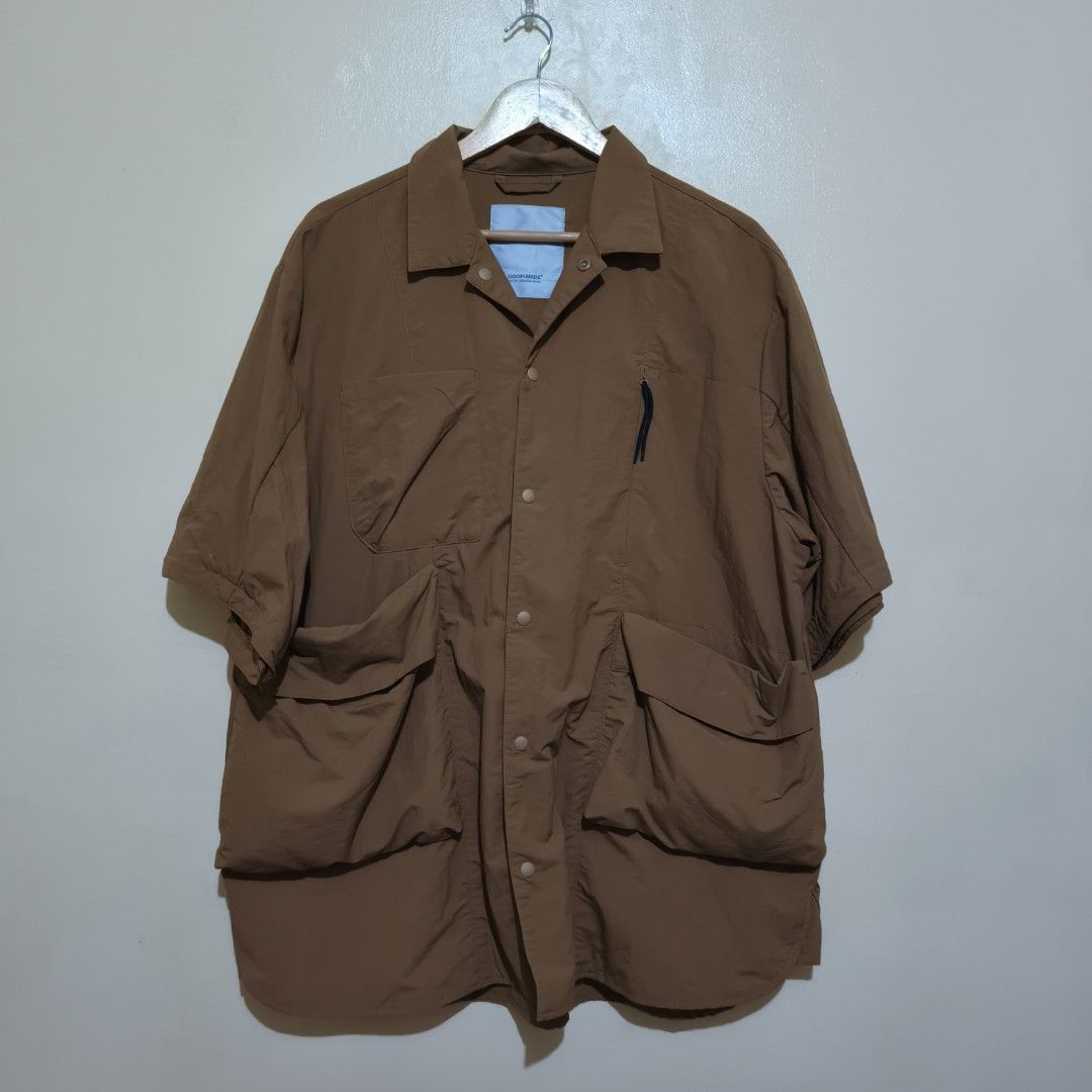 Goopimade 2-way Functional SHIRT - Deep sand (Category: Coats, Jackets and Outerwear) located in Marikina City. Submitted by thrift.ni.furugi (Listing ID 1460955346, Image 3). Description: GOOPiMADE 20 S/S “TS-01” 2-way Functional SHIRT Breathable/ Packable/ TEFLON ® coating This shirt was made using a high-performance, wrinkle-resistant fabric. The front pocket has been redesigned into a large, asymmetrical, three-dimensional pocket. Size on tag
