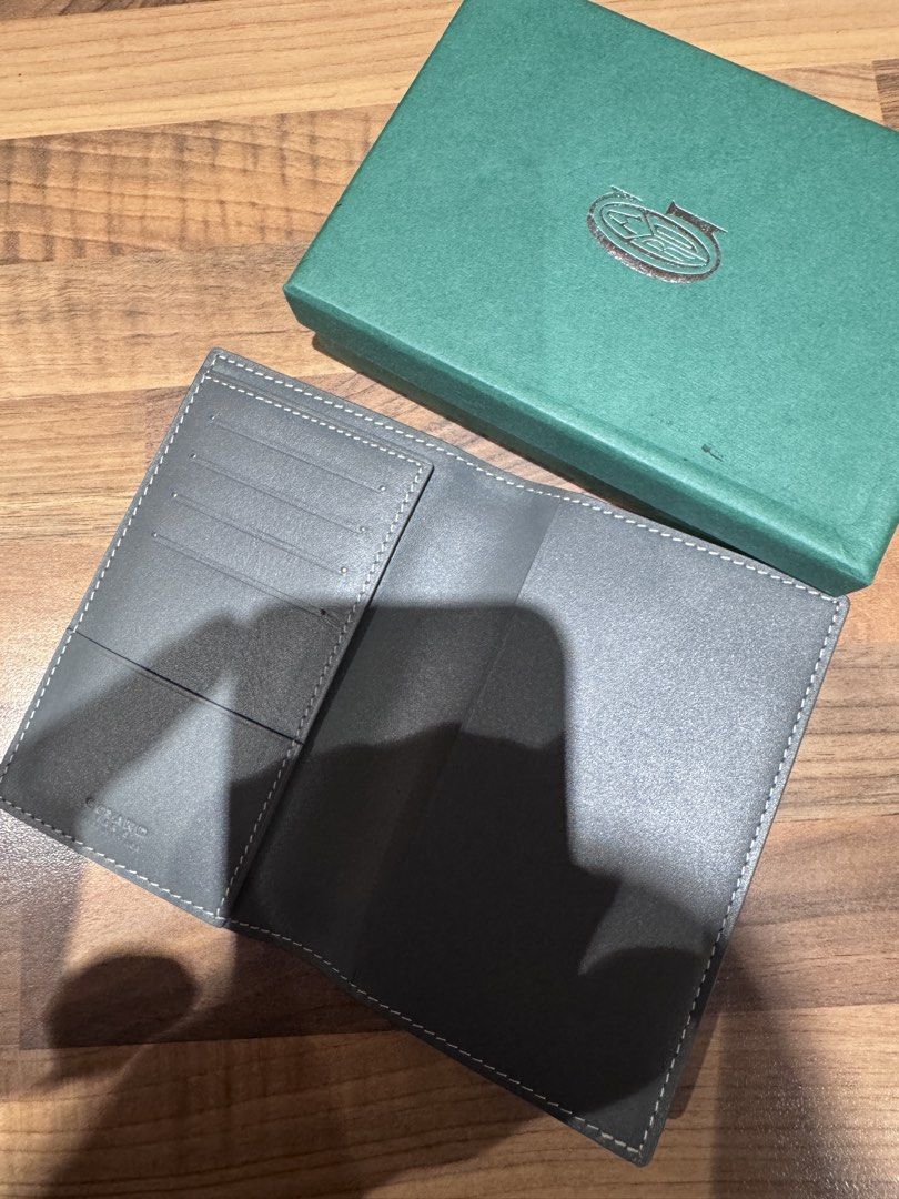 Goyard passport wallet (Category: Wallets & Card Holders) located in Quezon City. Submitted by luxpro.mnl (Listing ID 1460963197, Image 3). Description: Authentic almost new Moneyback guarantee Purchased from store.