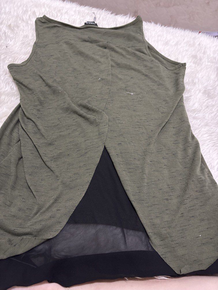 Green sleeveless long back 19 width (Category: Sleeveless) located in Manila. Submitted by vintageaccessories (Listing ID 1460925640, Image 2). Description: .