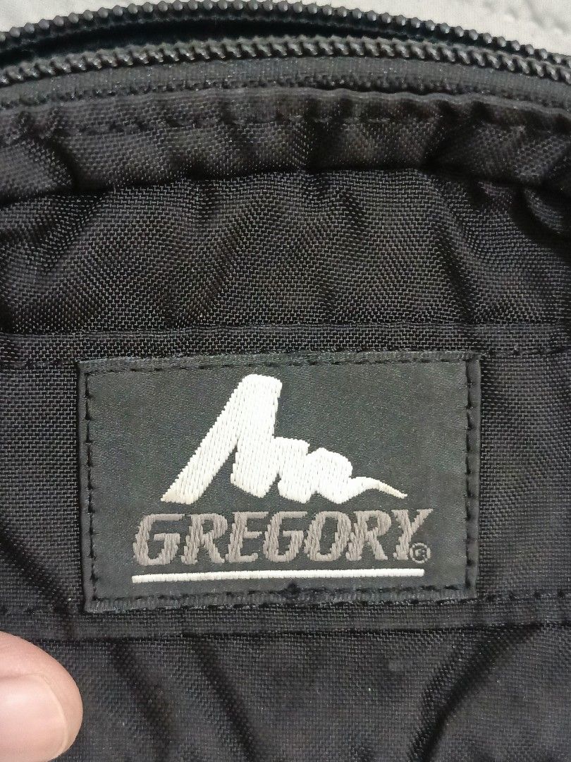 Gregory Small Pouch (Category: Belt bags, Clutches and Pouches) located in Santa Cruz. Submitted by friendlyfire1 (Listing ID 1460963133, Image 2). Description: +SF.