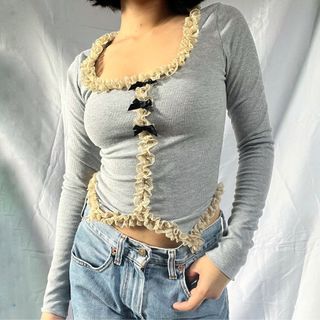 (Category: ) located in . Submitted by demi.rewears (Listing ID 1460926641, Image 1). Description: .