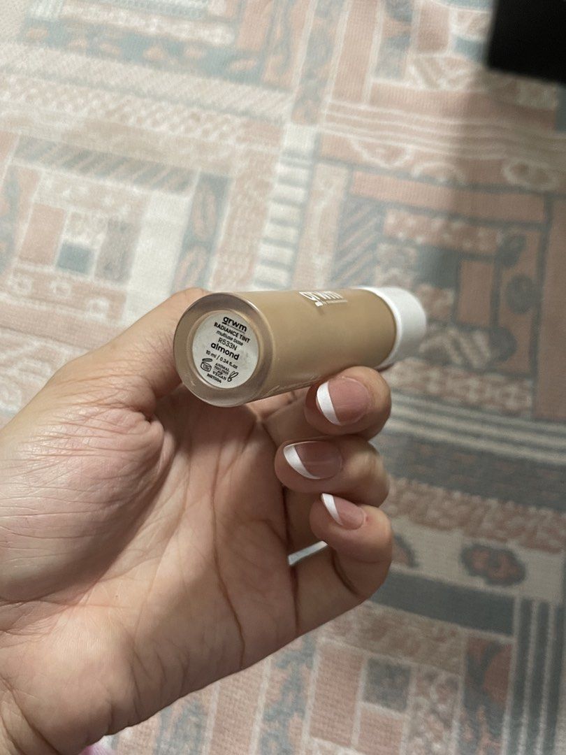 GRWM concealer (Category: Makeup) located in Manila. Submitted by bbenadryl (Listing ID 1460980478, Image 3). Description: green color corrector - ₱75 truffle - ₱100 (can be used for contour) almond - ₱100 all swatched but not used selling as bundle for ₱250.