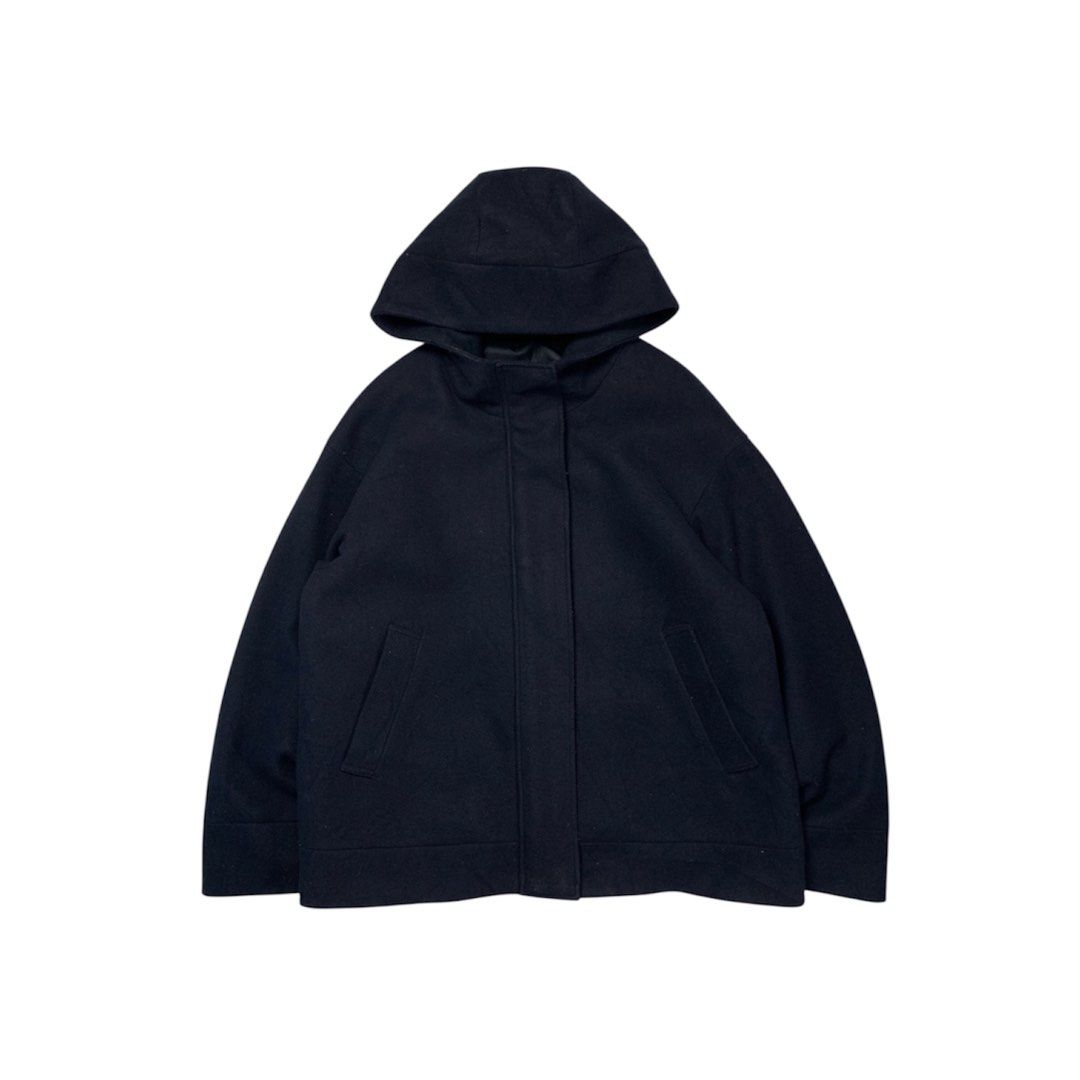 GU hooded wool jacket (Category: Coats, Jackets and Outerwear) located in Baguio. Submitted by been.aged_ph (Listing ID 1460971393, Image 1). Description: 𝚂𝚒𝚣𝚎: fits up to M 𝙳𝚒𝚖𝚎𝚗𝚜𝚒𝚘𝚗𝚜: 22 x 25.5 𝙲𝚘𝚗𝚍𝚒𝚝𝚒𝚘𝚗: Excellent 𝙸𝚜𝚜𝚞𝚎: none Model Height: 5' 7" .