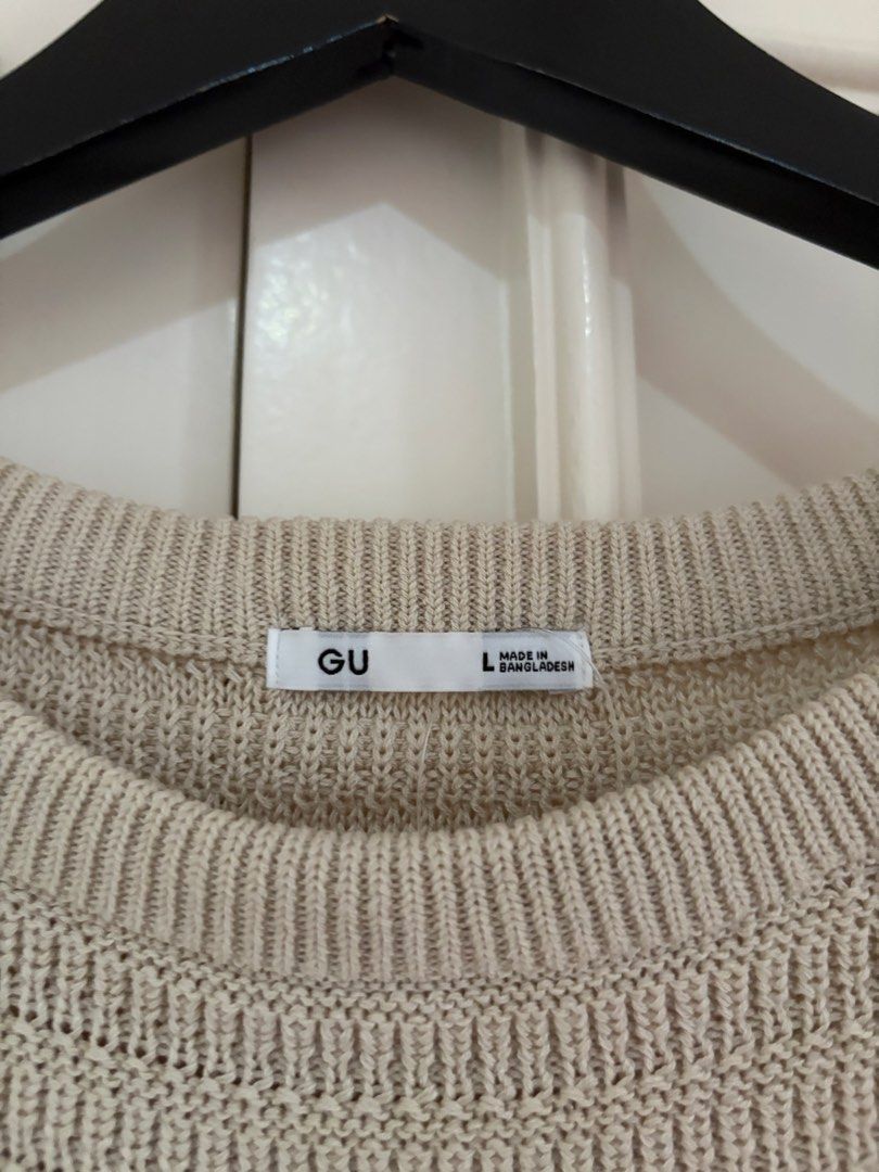 GU Knit Tank Top - Beige (Category: Sleeveless) located in Muntinlupa City. Submitted by secondhandlove12345 (Listing ID 1460998095, Image 2). Description: - GU Beige Knit Tank Top - Sleeveless design - Classic crew neckline - Textured knit pattern for added detail - Versatile: great for layering or wearing on its own - Comfortable and casual style Pick up by buyer Negotiable .