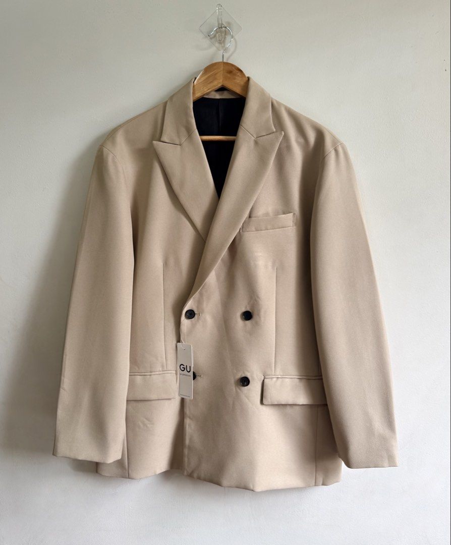 GU oversized blazer jacket (Category: Coats, Jackets and Outerwear) located in Tarlac. Submitted by giannisdeclutters4106 (Listing ID 1461051910, Image 1). Description: New with tag Oversized fit Medium on tag.