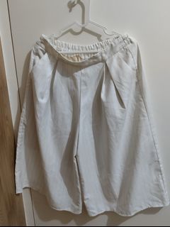(Category: ) located in . Submitted by uniqlover (Listing ID 1461060926, Image 1). Description: .