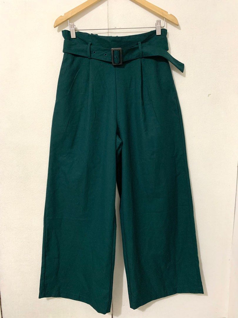 GU women belted wide pants (Category: Other Bottoms) located in Calamba. Submitted by melaicas (Listing ID 1461027773, Image 2). Description: Waist-30/32 inches Length-40 inches .