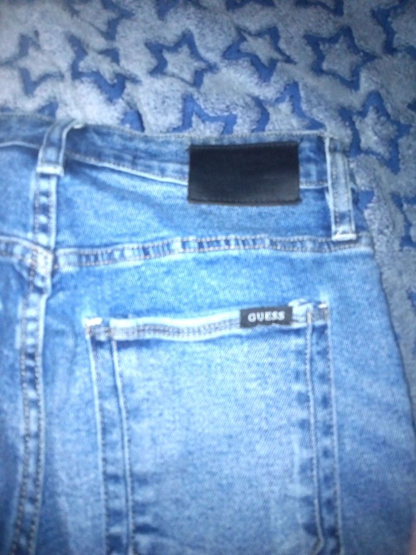 Guess (Category: Shorts) located in Taguig. Submitted by mayaprinsesa27 (Listing ID 1460996660, Image 3). Description: Decluttering - Original - Personal collection - As is Thank you 👸🏼.