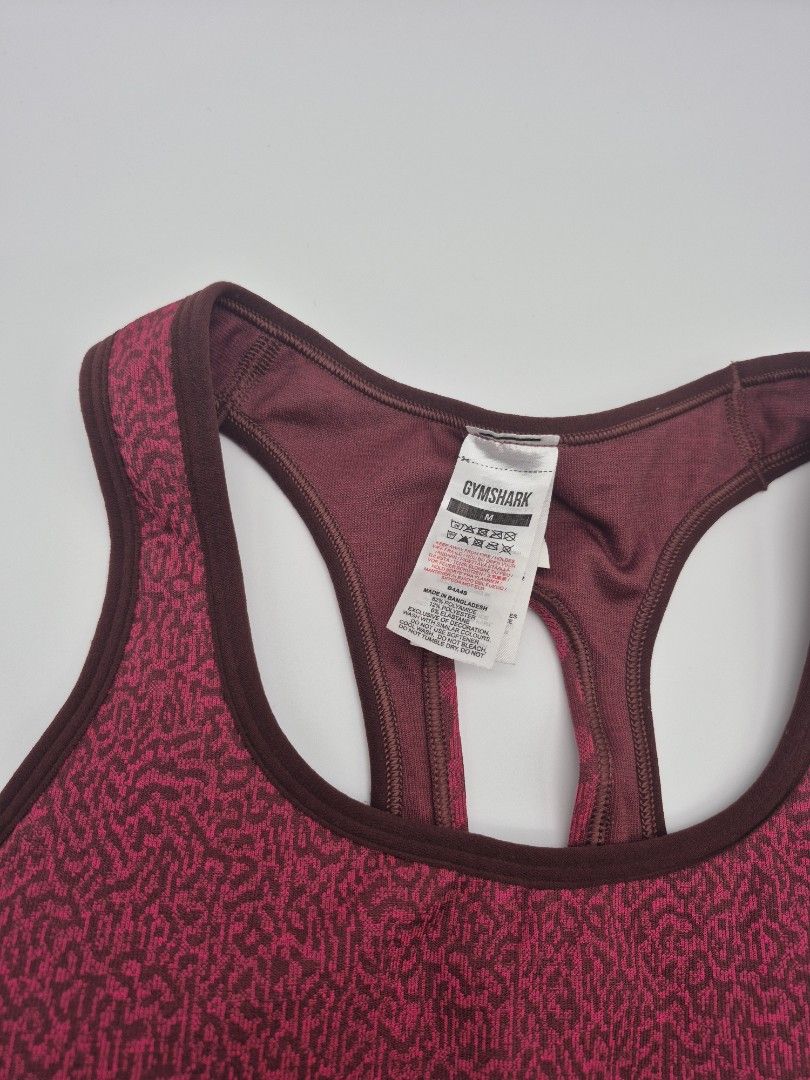 GYMSHARk Adapt top padded medium. (Category: Activewear) located in Davao. Submitted by marthascloset (Listing ID 1461044118, Image 2). Description: .