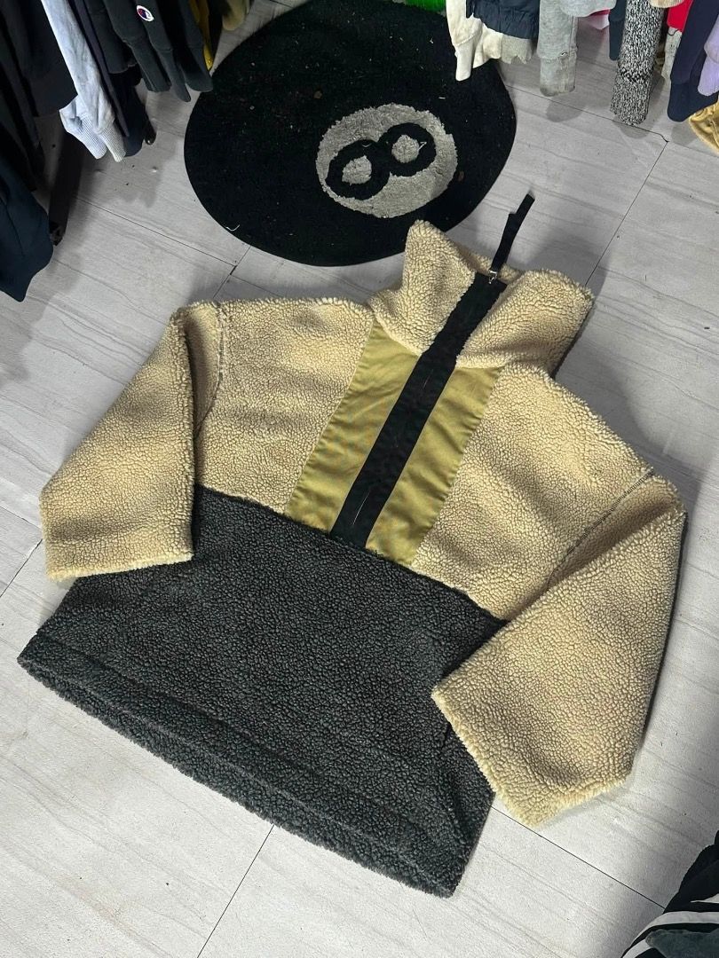 half-zip fleece jacket (Category: Coats, Jackets and Outerwear) located in Manila. Submitted by nb_thriftshop (Listing ID 1461071555, Image 1). Description: halfzip fleece jacket 24 length 23 width height 5'5 weight 65 kg medium to large no issue need wash .