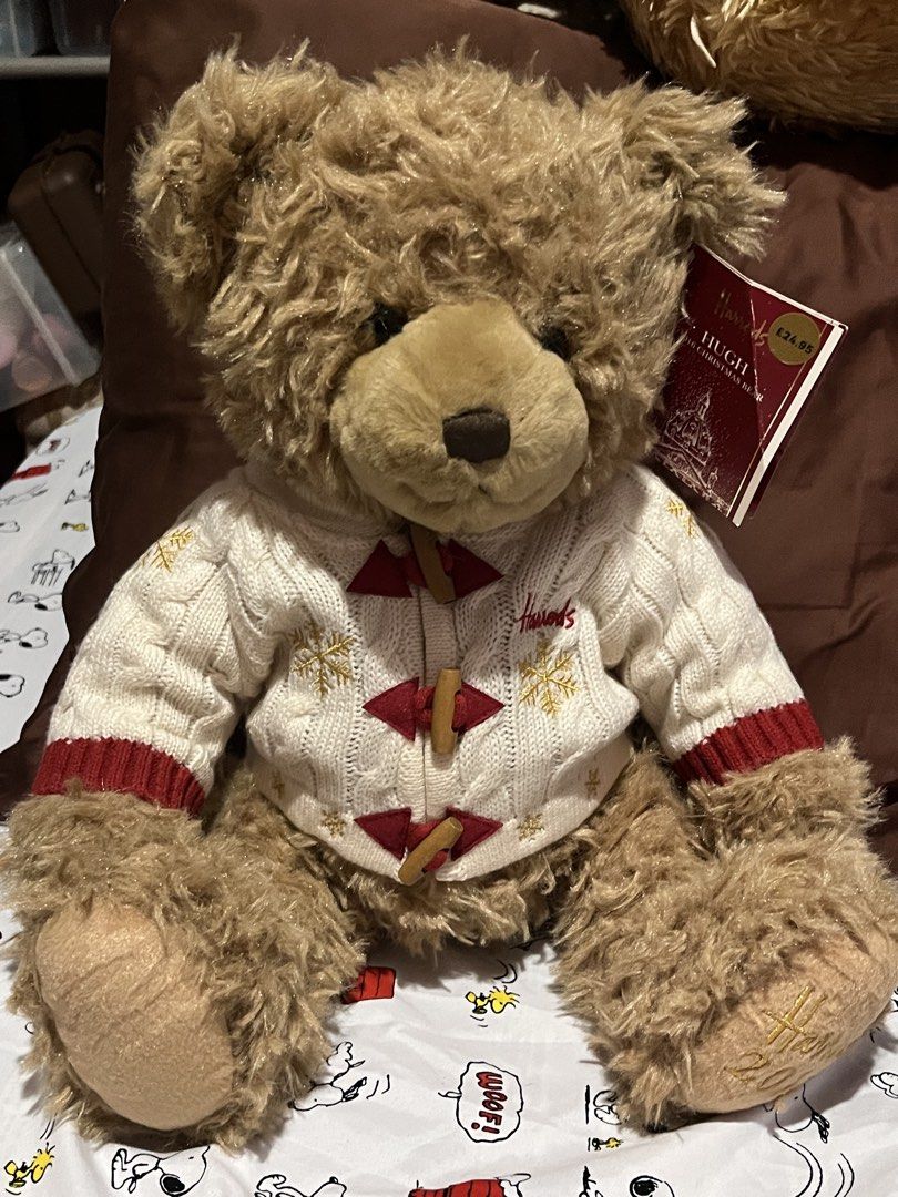 Harrods Christmas HUGH BEAR LIMITED EDITION 2016 (Category: Plushies & Soft Toys) located in Paranaque City. Submitted by bonsaiart (Listing ID 1461025023, Image 1). Description: Brand new Bulky 6500+sf via GCASH or paymaya No to meetup No to cop / cod Shipping via j&t only No breaking of set or bundle.