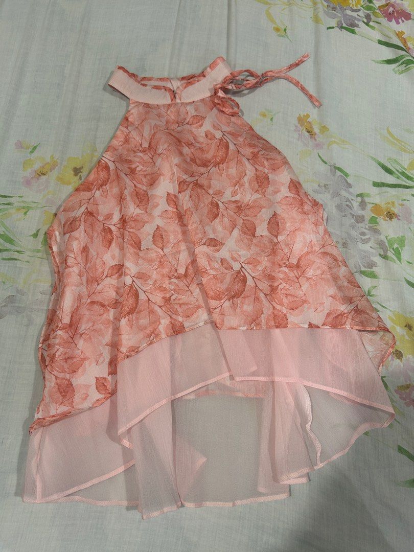 havana chiffon pink halter top (Category: Others Tops) located in Antipolo. Submitted by giaciers (Listing ID 1461058909, Image 2). Description: used only twice! so so cute. got it from vietnam.