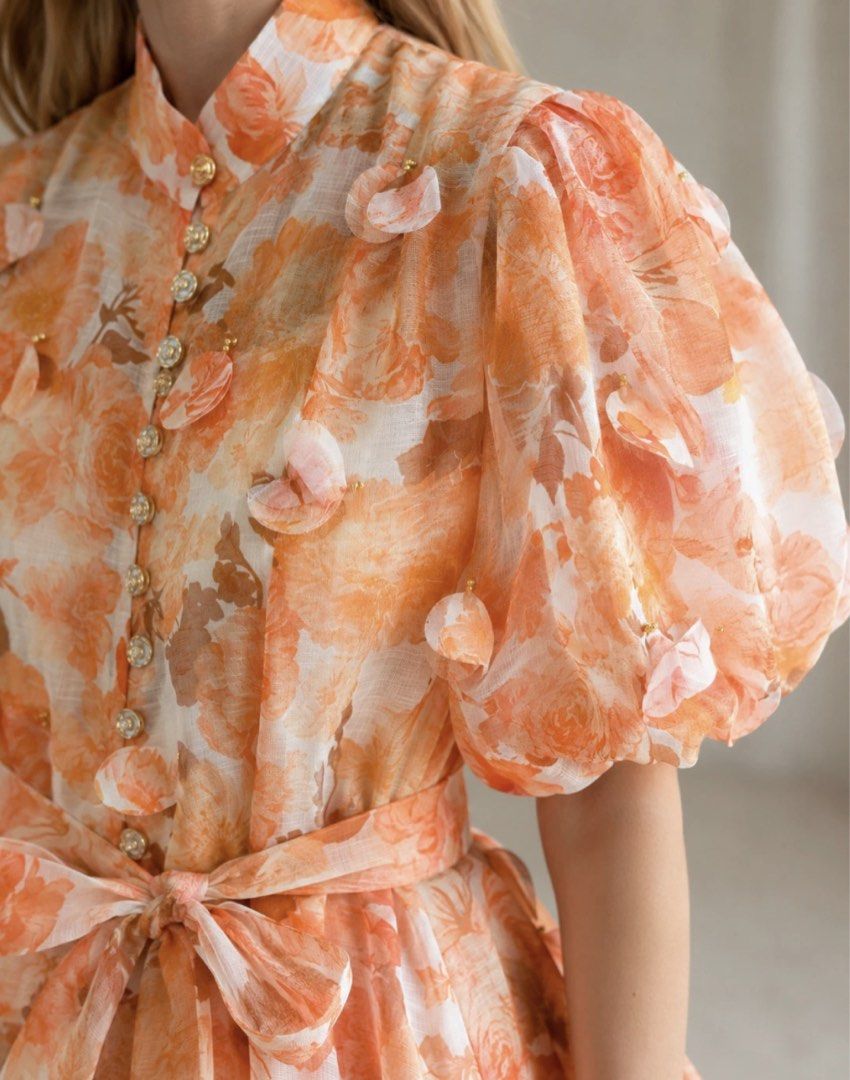 Heavy and thick Organza fabric ✔️ (Category: Dresses) located in Lucena. Submitted by klassekollektion (Listing ID 1460988871, Image 2). Description: .
