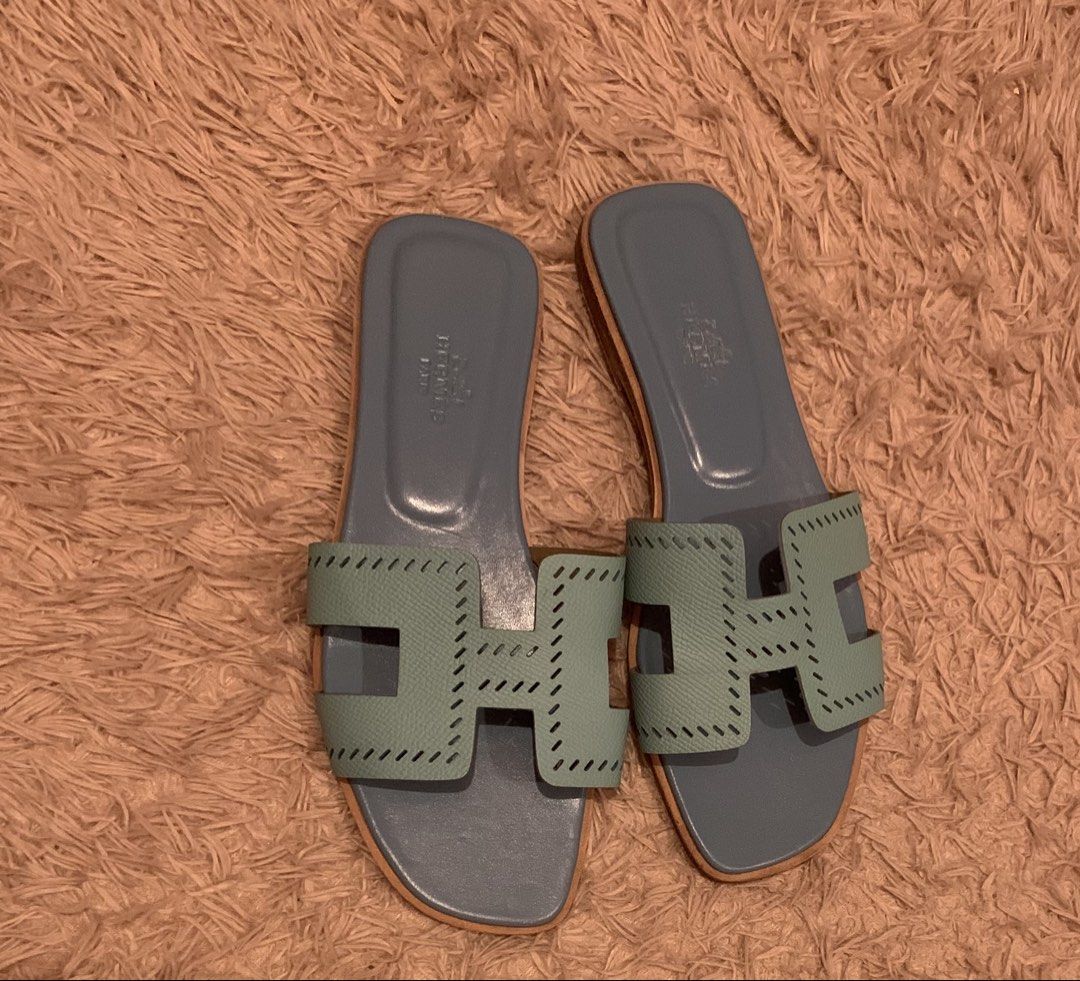 Hermes Oran (Category: Sneakers & Footwear) located in Tagum. Submitted by 80bagsph.cemene08 (Listing ID 1460929081, Image 2). Description: Rare design From Selection item Clean&sanitized Ready to use .