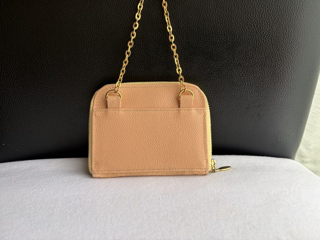 Hiroshi Ito by La-Brea Snake Wristlet (Category: Purses & Pouches) located in Quezon City. Submitted by WasalakTwo (Listing ID 1460945464, Image 3). Description: Bought in Japan High quality Excellent condition Clean and presentable Open for delivery nationwide.