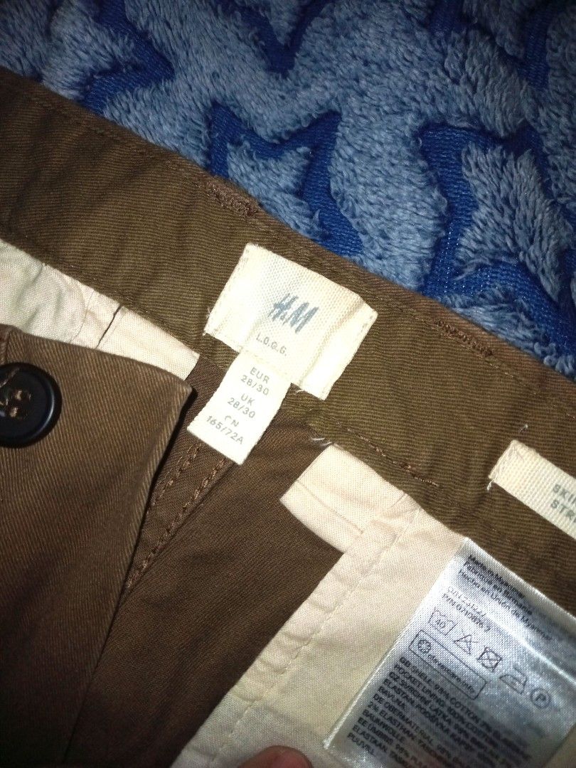 HM (Category: Trousers) located in Taguig. Submitted by mayaprinsesa27 (Listing ID 1460995961, Image 3). Description: Decluttering - Original - Personal collection - As is Thank you 👸🏼.