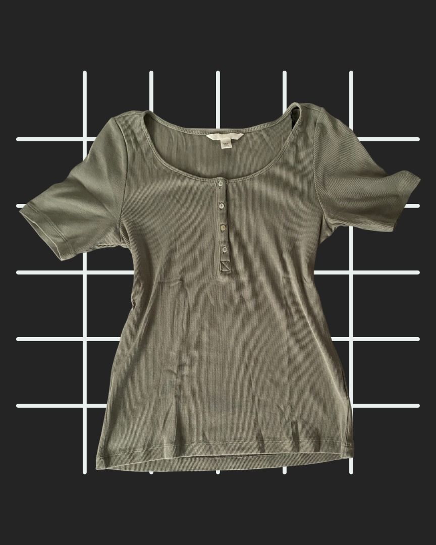 H&M Green Knitted Henley Blouse (Category: Blouses) located in Manila. Submitted by 2.nthral (Listing ID 1461071523, Image 1). Description: ★ ★ READ BEFORE BUYING ★ ★ This is a pre-loved item. Item is in good condition, unless otherwise stated. Manage expectations. DESCRIPTION: ◦ Size: M Mode of Payment: Cash (For meet-up only), GCash, Maya, Instapay Mode of Delivery: Meet-up (LRT-2 Legarda Station), or Delivery (Fee to be covered by buyer) Feel 