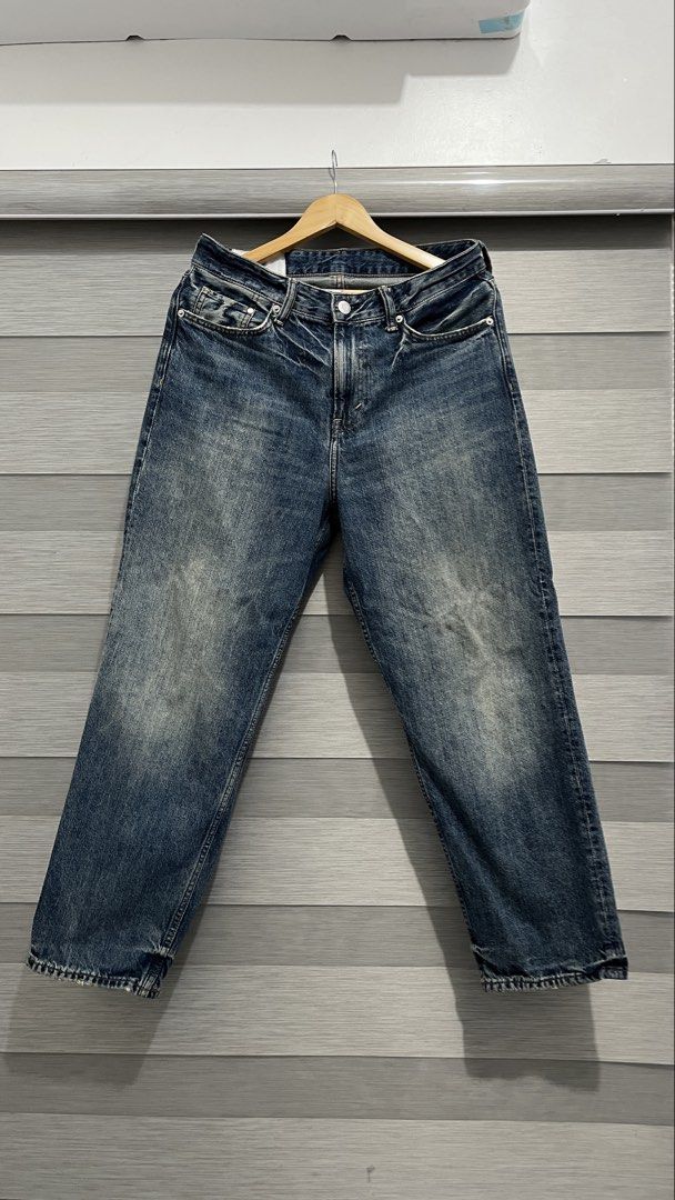 H&M Men’s Loose Jeans Size 30 (Category: Jeans) located in Naga. Submitted by lilycheedeclutter (Listing ID 1460952333, Image 1). Description: Waist: 30” Length: 39” Front Rise: 11” Rarely Used Good as new Slightly Nego .