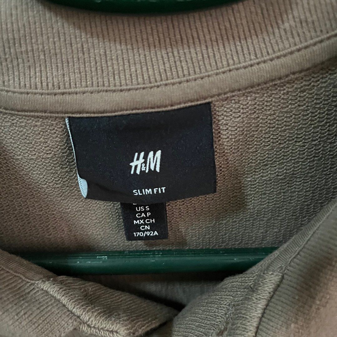 H&M polo shirt (Category: Tshirts & Polo Shirts ) located in Quezon City. Submitted by changamie (Listing ID 1460985007, Image 3). Description: .