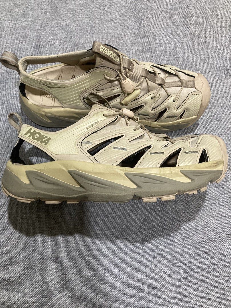 HOKA ONE ONE HAPORA SAND (Category: Slippers & Slides) located in Zamboanga. Submitted by deensthrifting (Listing ID 1461084887, Image 1). Description: HOKA ONE ONE HAPORA SIZE:7w, 6m,38.2/3 Very good condition minimal sign of usage -1850 free shipping.