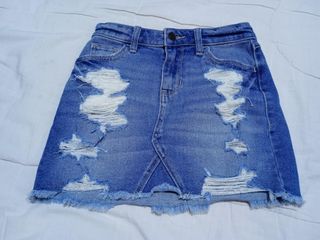 (Category: ) located in . Submitted by springsunshine_riri (Listing ID 1460976436, Image 1). Description: .