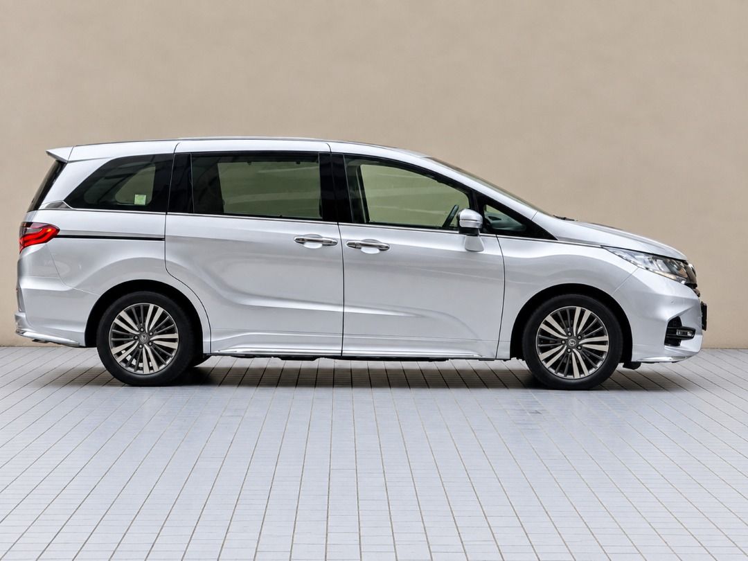 Honda Odyssey 2.4 EXV-S (A) (Category: Used Cars) located in Singapore. Submitted by quantumcollections (Listing ID 1461051653, Image 3). Description: 𝐇𝐨𝐧𝐝𝐚 𝐎𝐝𝐲𝐬𝐬𝐞𝐲 𝟐.𝟒𝐀 𝐄𝐗𝐕-𝐒 𝐒𝐮𝐧𝐫𝐨𝐨𝐟 𝑅𝑒𝑔 𝐷𝑎𝑡𝑒: 29 𝐽𝑢𝑙 2019 (2𝑦𝑟 10𝑚𝑡ℎ) 𝑀𝑖𝑙𝑒𝑎𝑔𝑒: 87,486𝑘𝑚 𝑂𝑤𝑛𝑒𝑟𝑠: 1 𝐹𝑢𝑙𝑙 𝐿𝑜𝑎𝑛 𝑀𝑜𝑛𝑡ℎ𝑙𝑦 𝑜𝑛𝑙𝑦 @ $28𝑥𝑥!!! 𝐵𝑎𝑛𝑘 𝐿𝑜𝑎𝑛 𝑀𝑜𝑛𝑡ℎ𝑙𝑦 𝑜𝑛𝑙𝑦 @ $18𝑥𝑥!!! 𝑊𝑎𝑟𝑟𝑎𝑛𝑡𝑦 𝑡𝑖𝑙𝑙 𝑒𝑛𝑑 𝐶𝑂𝐸!!