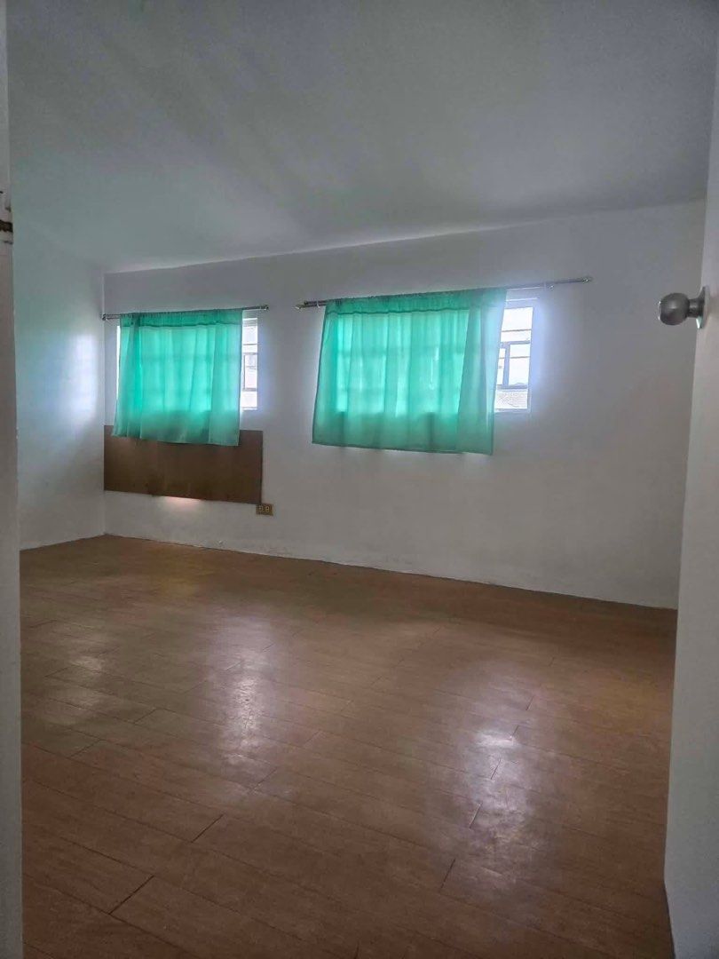 house & lot for sale (Category: House & Lot) located in Caloocan City. Submitted by elledeclutt (Listing ID 1461114060, Image 3). Description: HOUSE & LOT FOR SALE!! Villagio di Xavier Prima Casa Jubilation Villages Brgy Platero, Biñan Laguna OPEN FOR CASH / BANK LOAN only! CLEAN TITLE 123 sqm. ₱5M NET (nego upon viewing ) House Features: 2 storey house 3 BedRooms 1 Toilet & Bath Beside the guardhouse .