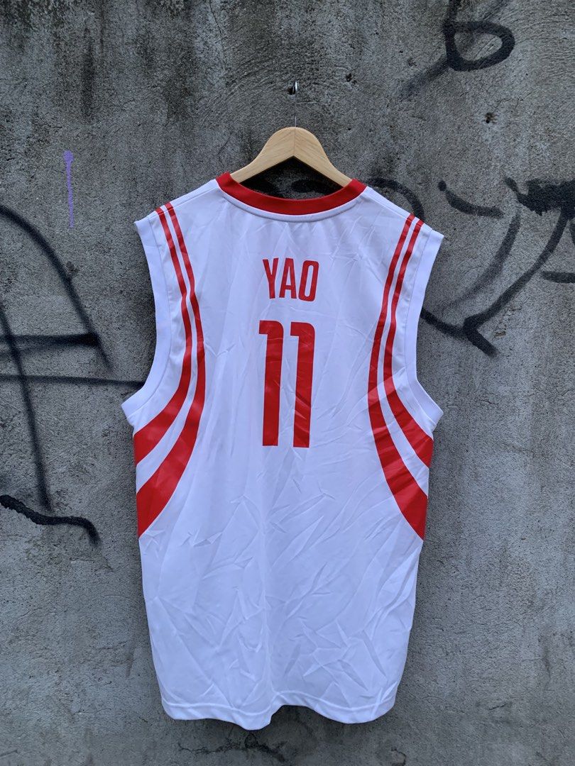 Houston rockets (Category: Sets & Coordinates) located in Davao. Submitted by archivecollection (Listing ID 1461024630, Image 2). Description: Houston rockets ( yao ming ) Size : Large Dimes : 24 x 31 Issue : Yellow Stain ( Washable ) Condition : Excellent sobrang crispy pa Dm if interested .