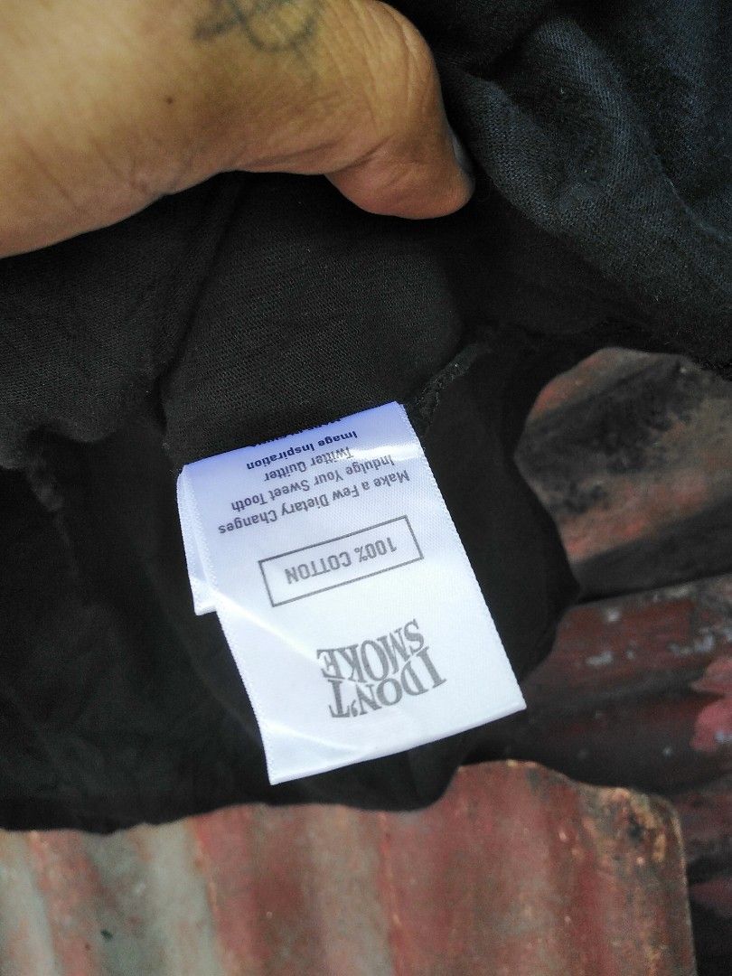 Idontsmoke (Category: Tshirts & Polo Shirts ) located in General Santos City (Dadiangas). Submitted by evolveorrepeat (Listing ID 1460970519, Image 3). Description: I dont smoke graphic tshirt Large Pit to pit 22.5 L" 29 Issue split cut posted Color rate 9.5/10 Dm top purchase!.