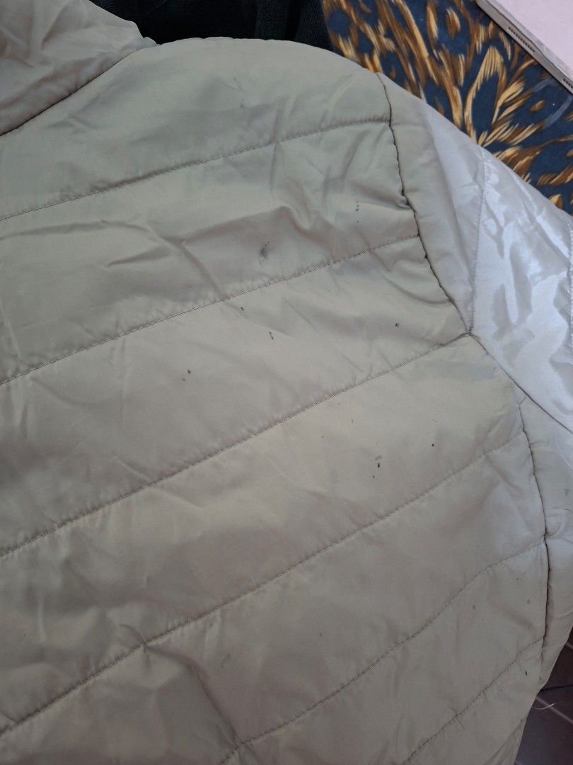 Inextenso Puffer Jacket (Category: Coats, Jackets and Outerwear) located in Manila. Submitted by xvespera (Listing ID 1461075845, Image 2). Description: selling my pre-loved clothes 🫶 Inextenso Puffer Jacket 🌸 XXL 🌸 has 2 front pockets 🌸 minimal stain at the back (barely noticeable) 🌸 payment first pls !! 💵 MOP: GCash/ Maribank/ GoTyme 🌸 meet-up if near or lalamove 📍North Caloocan/ UST.
