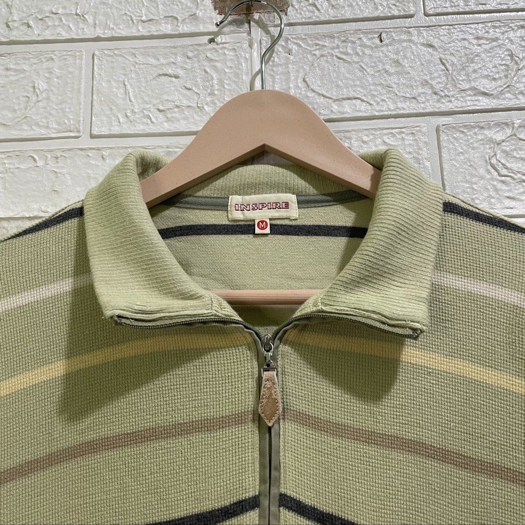 Insprie (Category: Tshirts & Polo Shirts ) located in Taguig. Submitted by thriftstar2 (Listing ID 1460929397, Image 3). Description: W 22 L 27 Size M on tag Excellent condition No hidden issue.
