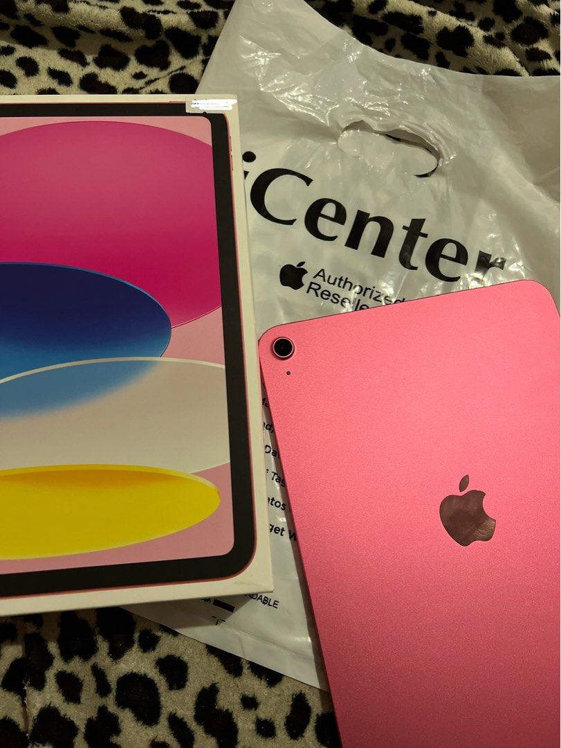 Ipad A16 Pink (128 gb) (Category: iPad) located in Manila. Submitted by cttxxaynee17 (Listing ID 1461039739, Image 1). Description: Ipad A16 Pink (128 gb) - 90% Battery health - 305 cc - with charger, cord, original box Negotiable RFS: Upgrade.