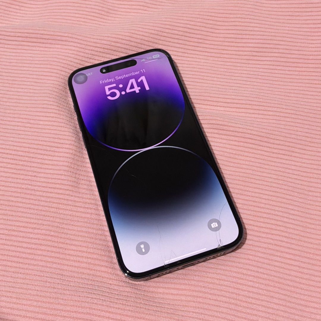 iPhone 14 Pro Max 256gb (Category: iPhone 14 Series) located in Quezon City. Submitted by closetcleanupx (Listing ID 1461017572, Image 2). Description: FOR SALE — iPhone 14 Pro Max 256gb - with lightning cord, no box - color: deep purple - 256gb storage - all original parts, never been repaired - with screen protector (CRACKS are only on the protector) - few color discoloration, no dents - 72% battery health RFS: phone upgrade can do meet ups! me