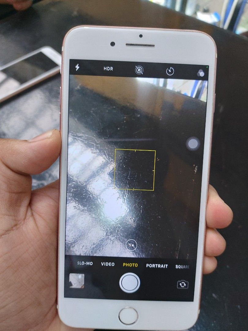Iphone 7 Plus 128 Gb (Category: iPhone 7 Series) located in Manila. Submitted by kenriosy (Listing ID 1461012899, Image 2). Description: . 128 lang kasi option sa listing any sim working fingerprint 100bh issue is yung silent switch..
