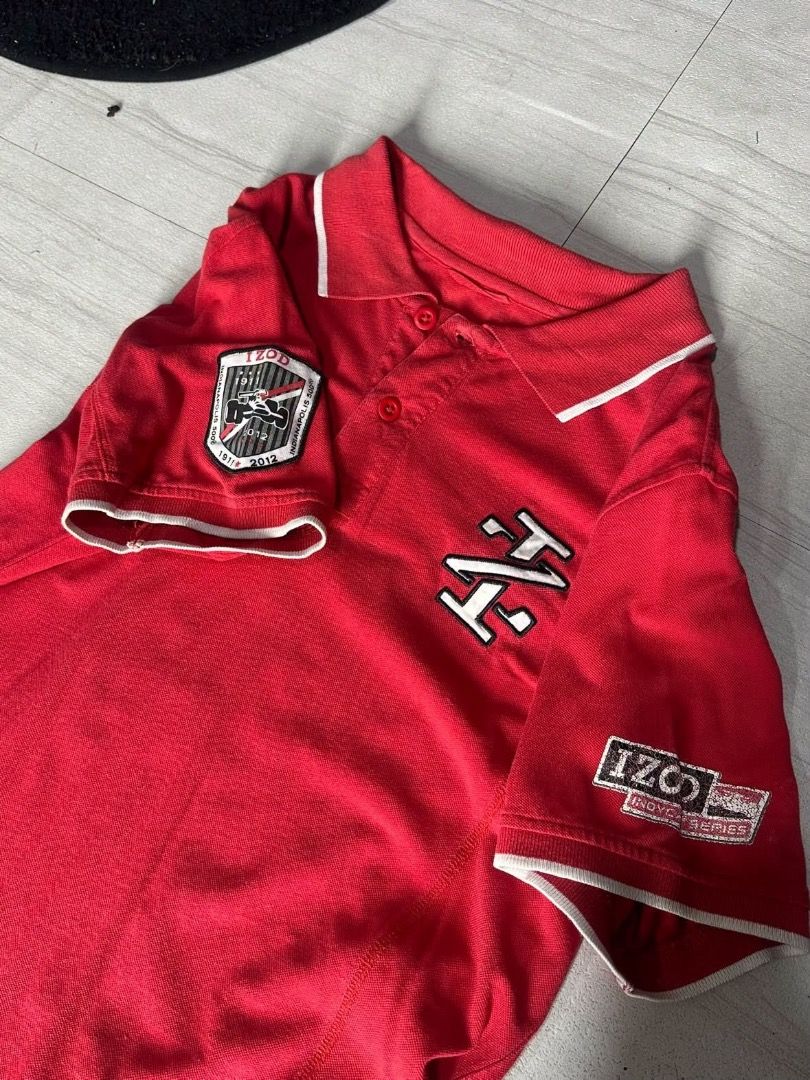 IZOD red polo shirt (Category: Tshirts & Polo Shirts ) located in Manila. Submitted by nb_thriftshop (Listing ID 1461077070, Image 3). Description: iz0d polo shirt 28 length 20 width medium to large issue : medyo fade tatak sa right side ng sleeve need wash .
