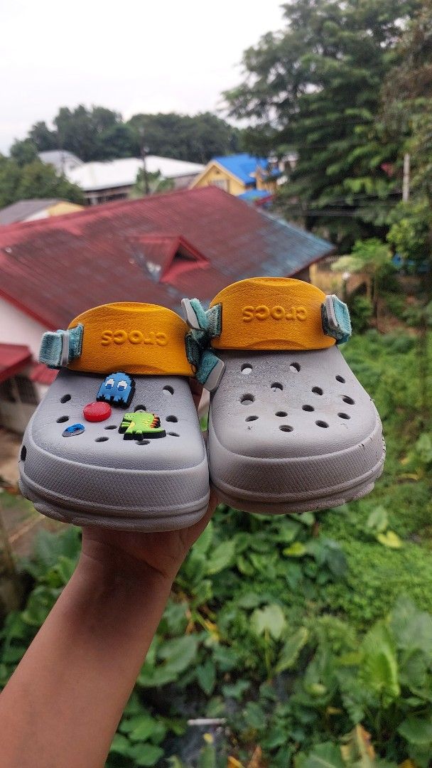 J1 @ 20 cm Original preloved crocs (Category: Babies & Kids Fashion) located in Quezon City. Submitted by kimlynandaya (Listing ID 1460977209, Image 2). Description: original preloved crocs for kids .