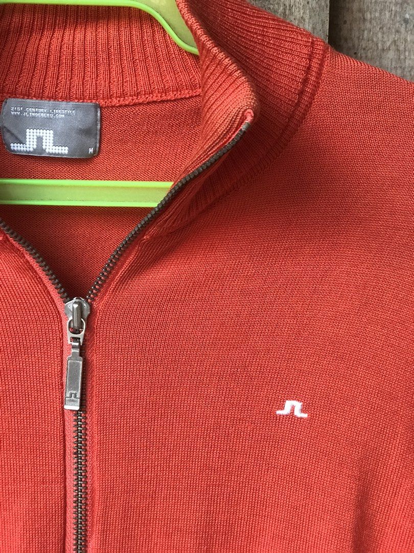 J lindeberg zip up jacket (Category: Coats, Jackets and Outerwear) located in Alicia. Submitted by aljaber43 (Listing ID 1460987058, Image 2). Description: Excellent condition Good as new.