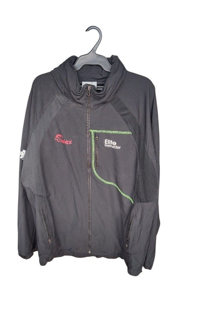 Jacket hoodie (Category: Coats, Jackets and Outerwear) located in Bayombong. Submitted by youngdragon.0d29ca (Listing ID 1460982583, Image 1). Description: elite jacket for golf japan made black color (not faded) with hoodie.