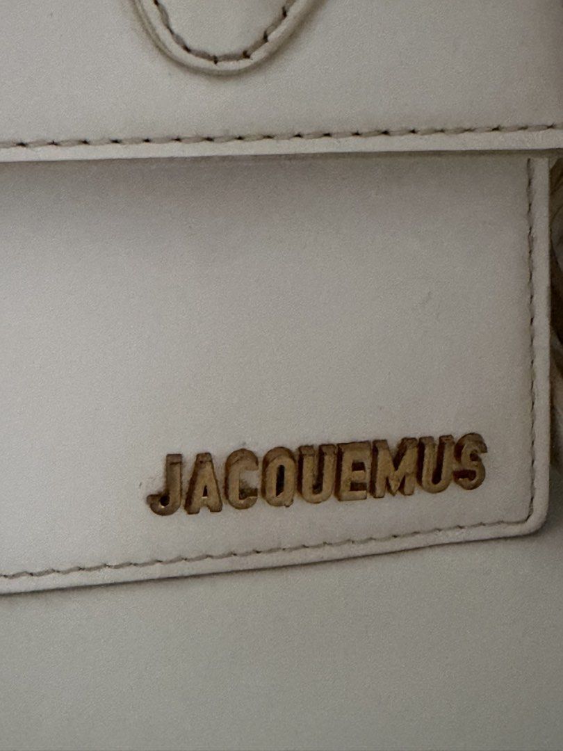 Jacquemus Le Chiquito Bag White (Category: Luxury Bags & Wallets) located in Makati City. Submitted by andy0019 (Listing ID 1460949856, Image 3). Description: - Authentic white Jacquemus bag with signs of use. manage expectations - Includes original strap, dustbag and tags - Purchased from Printemps Haussmann on 02/03/2022 - Original receipt included - Small and chic, ideal for carrying essentials I’ll clean it before i ship it out.